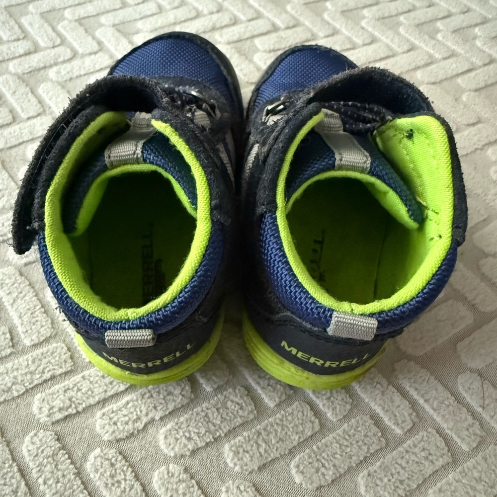 Merrell Sneakers - Picture 2 of 5